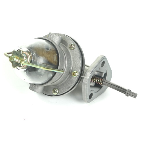 Jeep Willys CJ2A CJ3A CJ3B CJ5 CJ6 Benzinpumpe Kraftstoffpumpe mechanisch inkl. Dichtung 41-71
